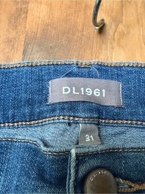 DL1961 Women's Ankle Jeans in Medium Blue